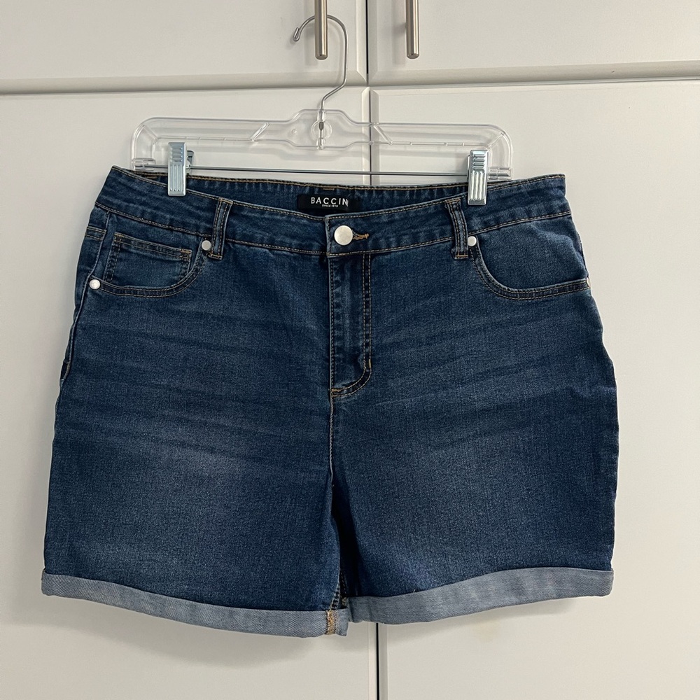Baccini Women's Blue Denim Shorts Sz 16